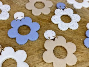 Boucles d'oreilles FLORA fleurs bicolores