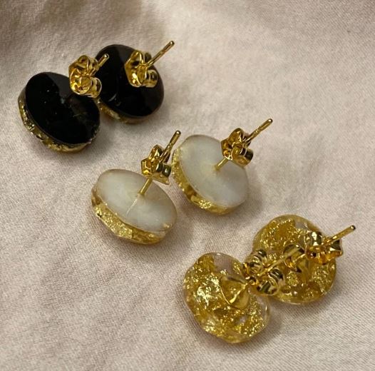 Duo de puces d’oreilles feuille d’or – Image 2