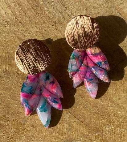 Boucles d’oreilles marbrées rose et bleu