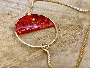 Bracelet collection GEMMES rouge orangé et doré