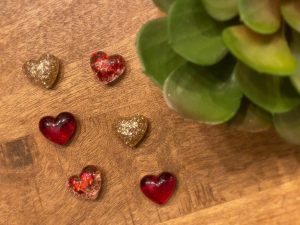 Magnets coeurs rouge / doré "Amour"