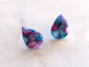 Boucles d'oreilles HEMERA - modèle goutte - fermoir clou.